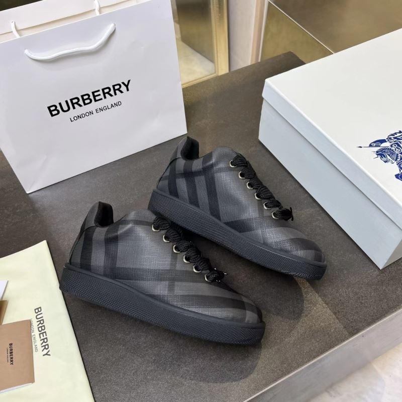 Burberry Low Shoes